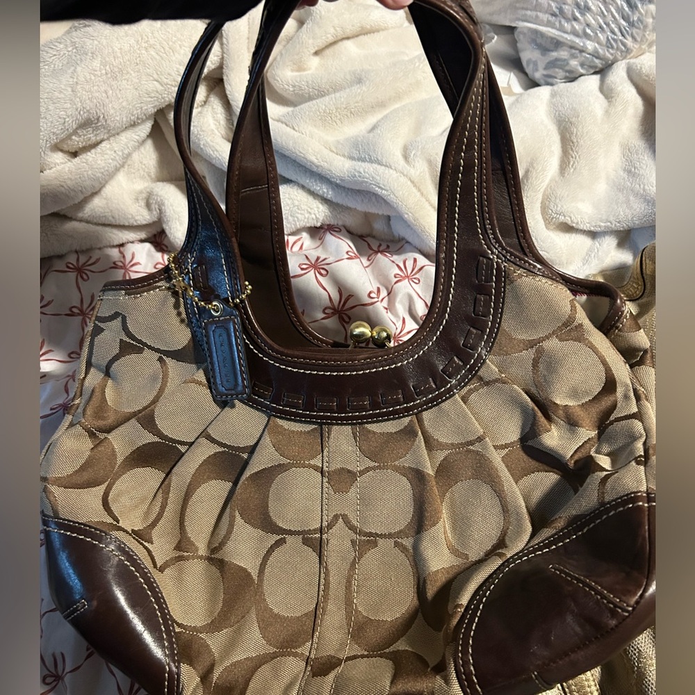 Vintage Coach Ergo Kisslock